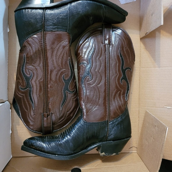 Cowboy/Cowgirl Boots - Picture 2 of 5